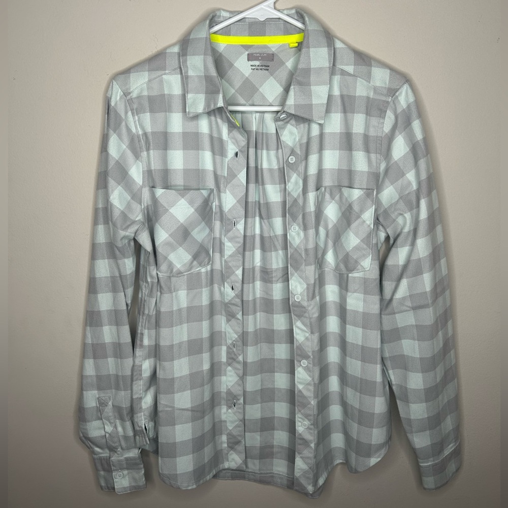 Pearl Izumi Women’s Rove Long Sleeve Flannel Button Up Ice Blue / Fog Plaid Sz M - Picture 7 of 15